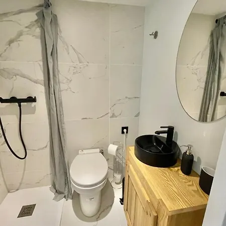 Le Petit Moliere Studio 2 Pers Metro Foch شقة *